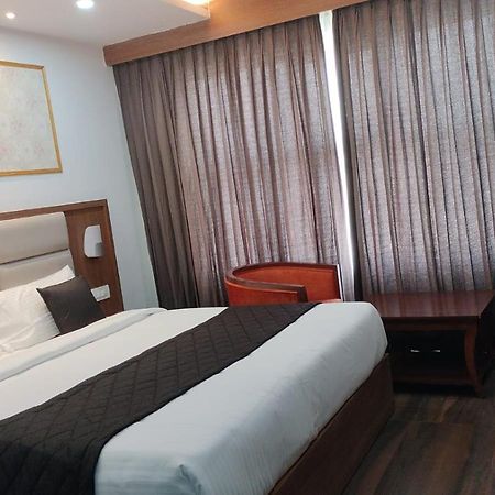 Hotel Eyrie Nest Bengaluru Kültér fotó