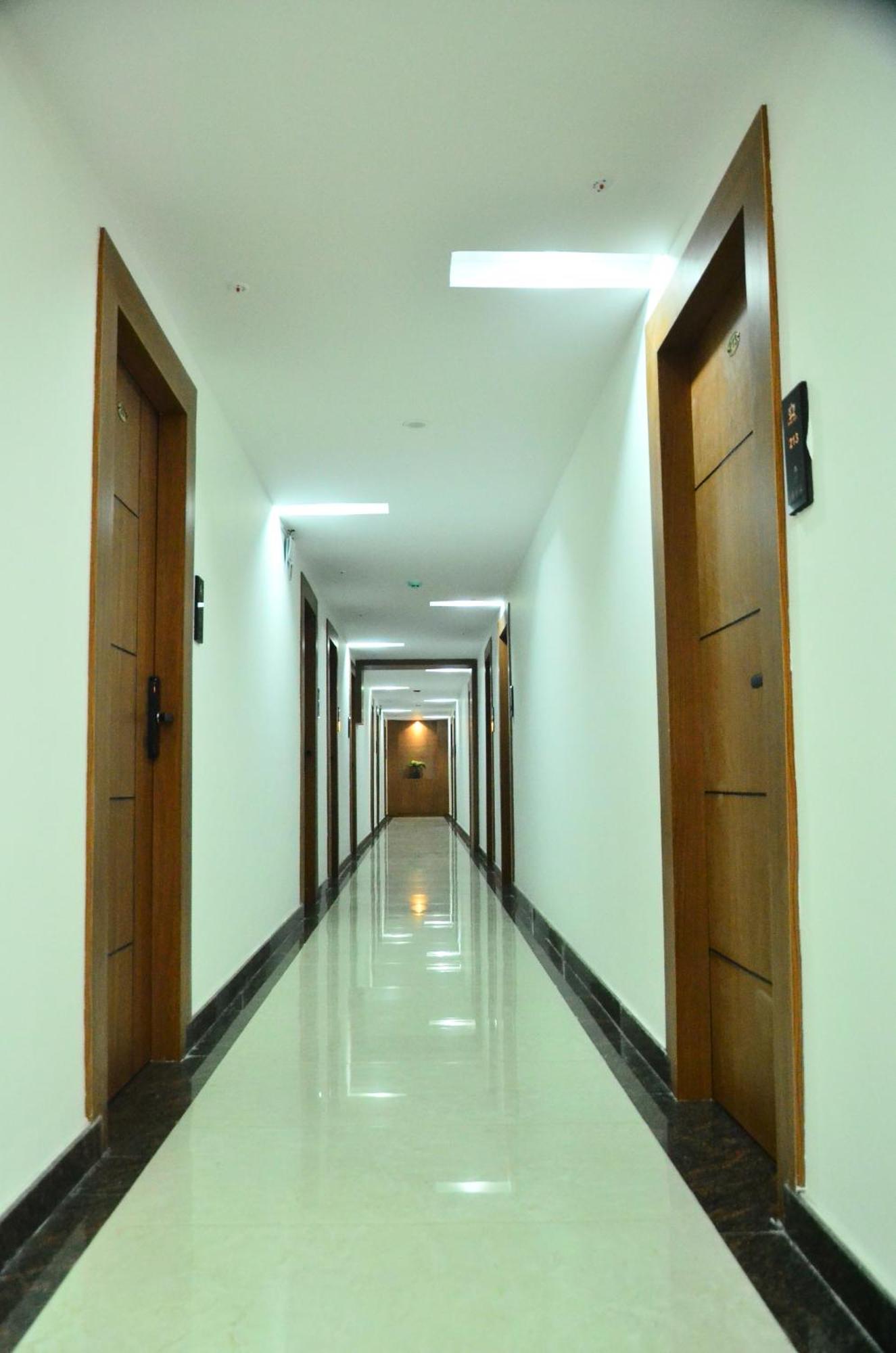 Hotel Eyrie Nest Bengaluru Kültér fotó