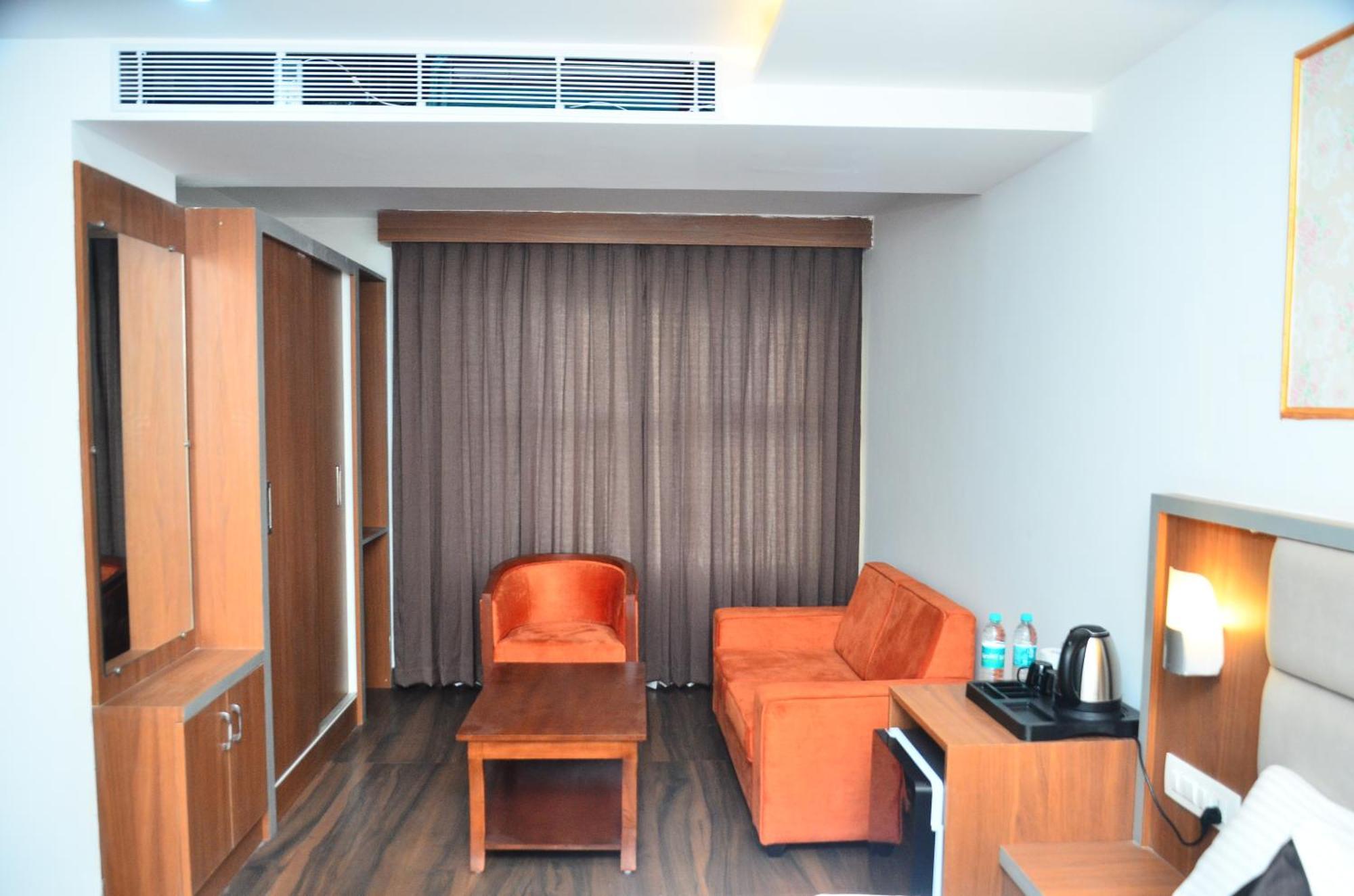 Hotel Eyrie Nest Bengaluru Kültér fotó