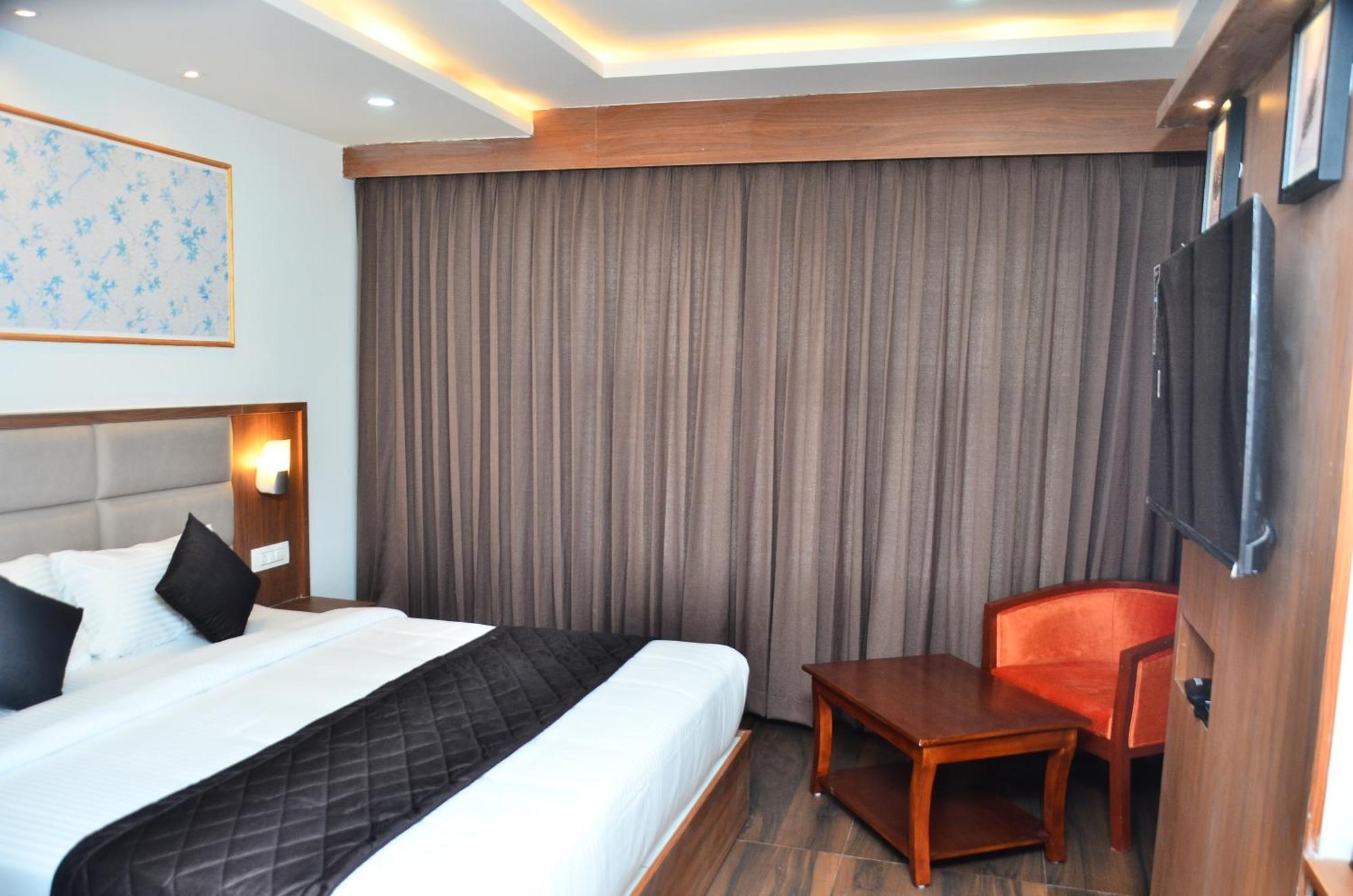 Hotel Eyrie Nest Bengaluru Kültér fotó