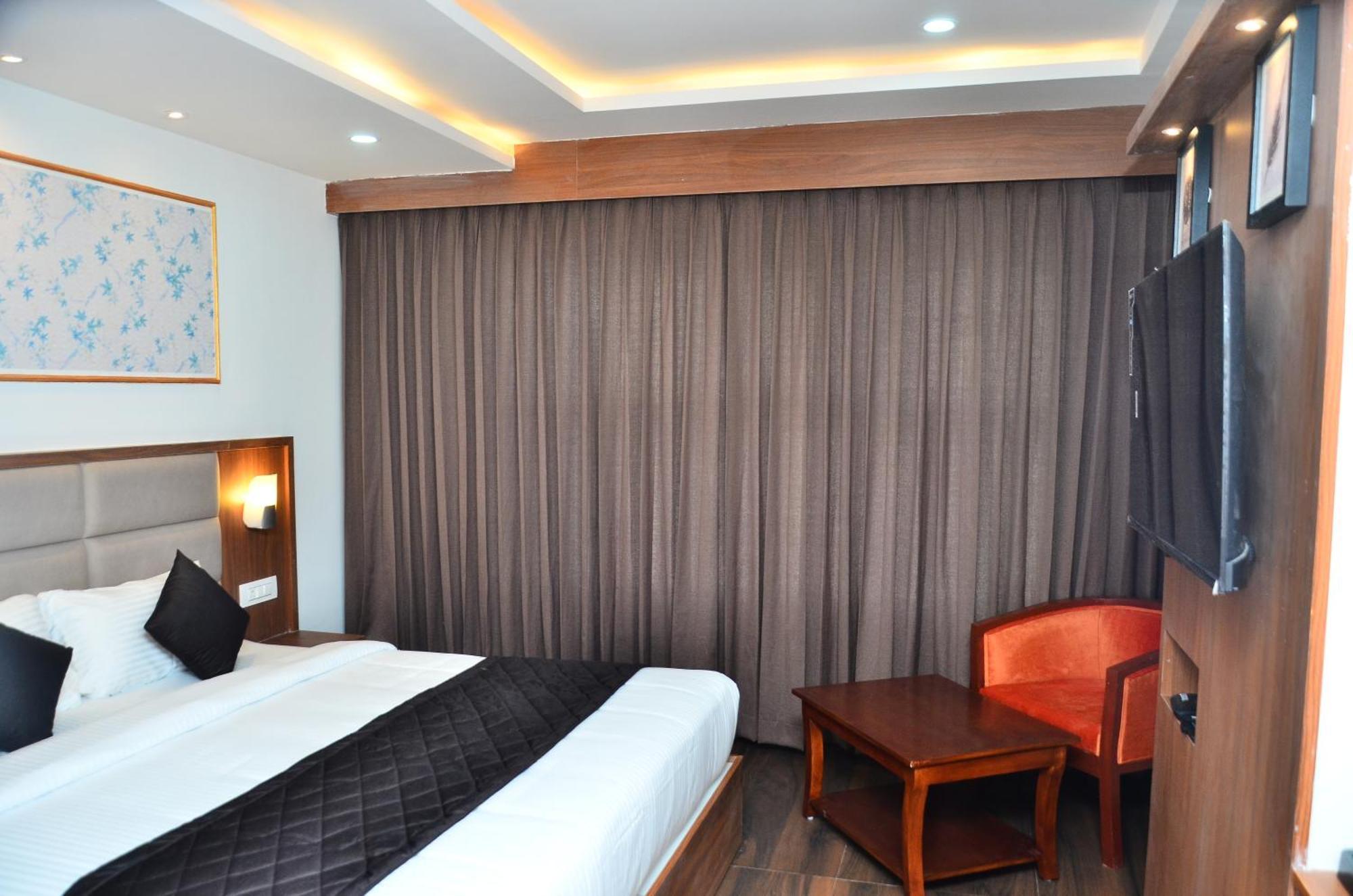 Hotel Eyrie Nest Bengaluru Kültér fotó